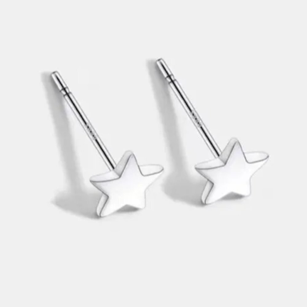 Dainty Silver Star Stud Earrings Fine Silver NEW